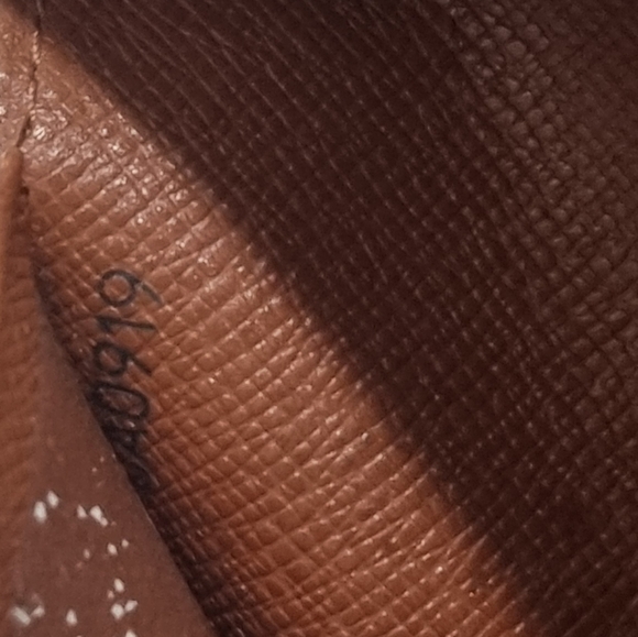 LV Monogram Tressor wallet - Picture 9 of 12